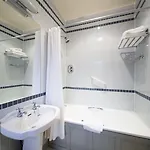 Aberdeen בית הארחה