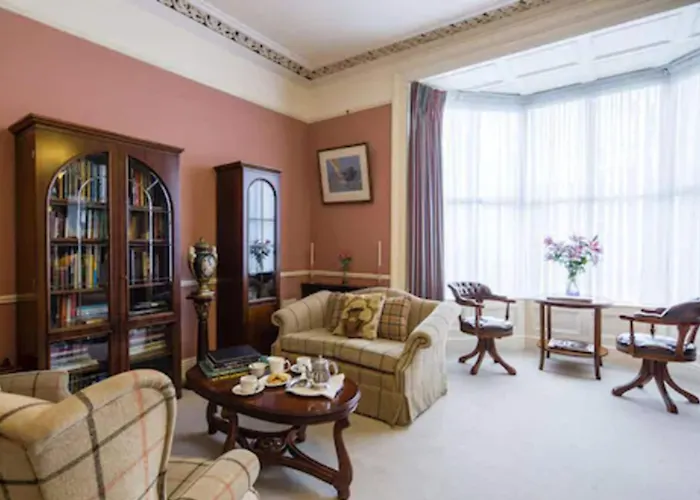 Aberdeen Гостевой дом