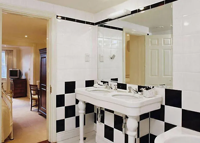 Gæstehus Aberdeen 4*