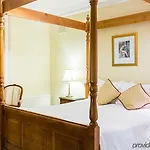 Aberdeen Pensionat 4*
